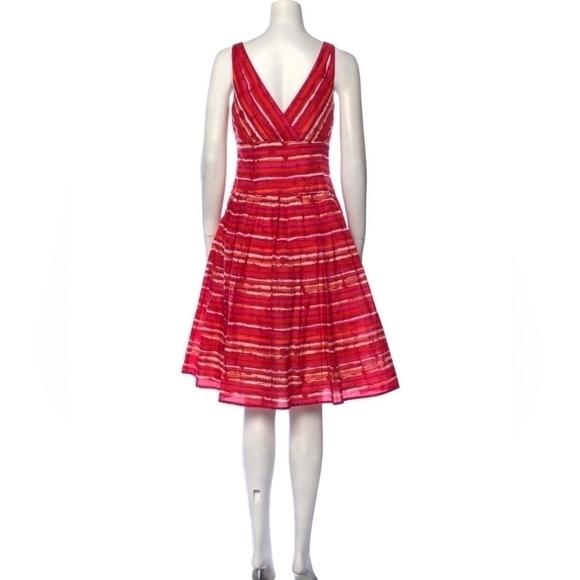 CARMEN MARC VALVO Silk Knee-Length Dress size 4 - Picture 2 of 8